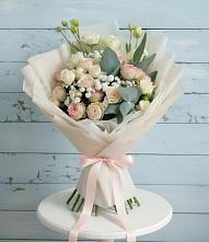 Букет цветов из:  Розы и Лизиантусы в Поварово
