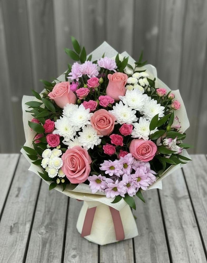 Букет цветов из: Альстромерии, Гвоздики, Розы и Хризантемы в Поварово