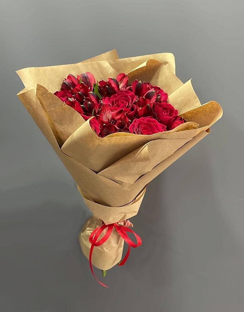 Букет цветов из: Альстромерии и Розы в Поварово