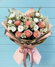 Букет цветов из:  Розы, Альстромерии и Лизиантусы в Поварово