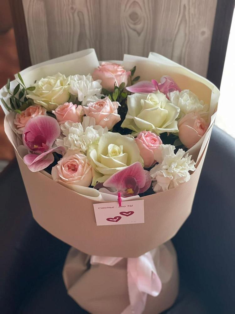 Букет цветов из: Орхидеи, Розы и Гвоздики в Поварово