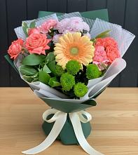 Букет цветов из:  Гвоздики, Розы, Герберы и Хризантемы в Поварово