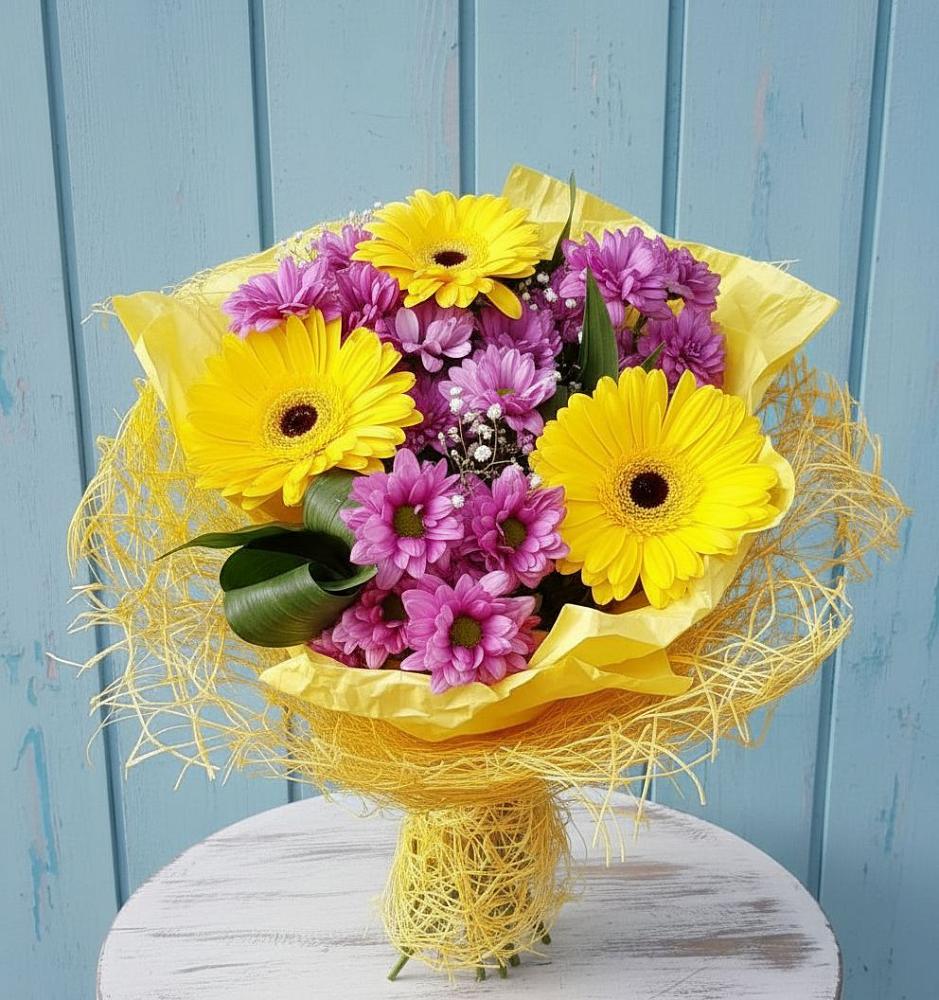 Букет цветов из: Хризантемы и Герберы в Поварово