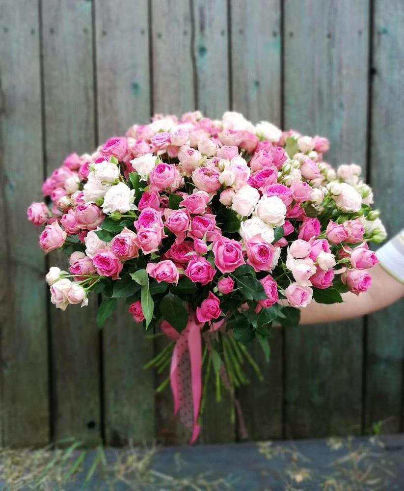 Букет Розовые кустовые розы Натали и Лав Лидия в Поварово