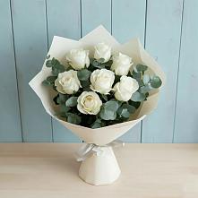Букет Белые розы в Эвкалипте в Поварово